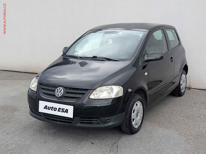 Volkswagen Fox (2006) 1.2i, 2.maj - fotka 3 z 12