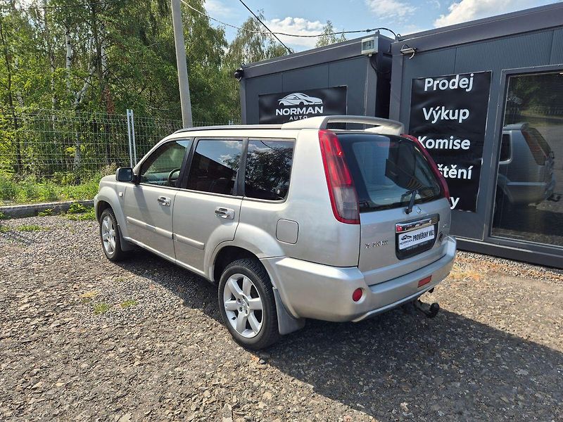 Nissan X-Trail 2.2dCi 100kW 4x4, tažné, webas - fotka 5 z 29