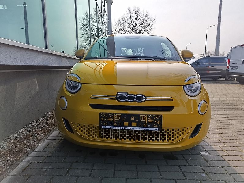Fiat 500 (2026) Hybrid Torino 1.0 BSG 65k - fotka 2 z 36
