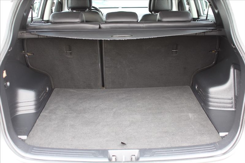 Hyundai ix35 1,6 i  ČR,TAŽNÉ,TRIKOLOR PLUS - fotka 23 z 27