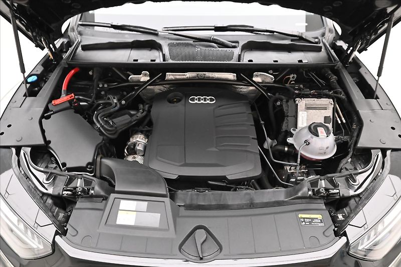 Audi Q5 2,0 TDI 150kW 4x4 S-Tronic Zár - fotka 9 z 32
