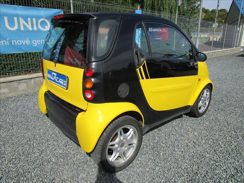 Smart Fortwo 0.6i, automat - fotka 4 z 31