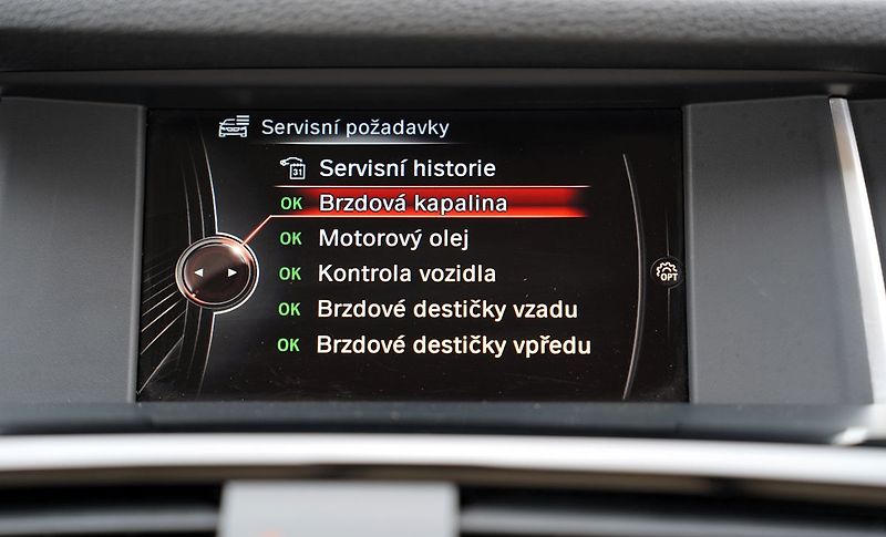 BMW X3 2.0d sDrive/AT/150 PS/šíbr - fotka 35 z 40