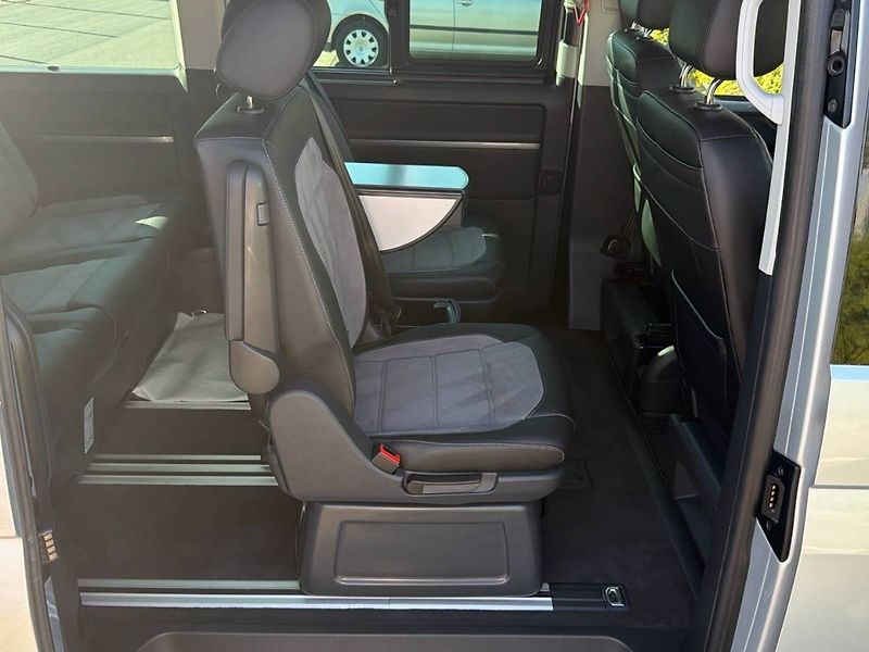 Volkswagen Multivan (2023) 2.0 TDI HIGHLINE 4MOT - fotka 24 z 34