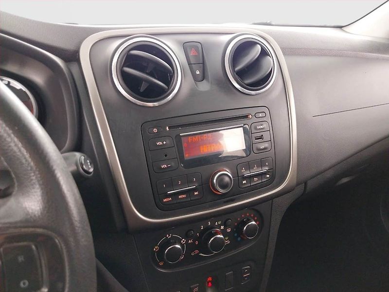 Dacia Sandero (2013) 1.5 dCi, Tempomat - fotka 12 z 17