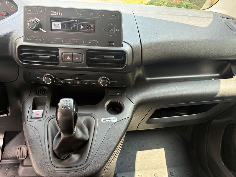 Peugeot Partner 1.5 BHDi -ZÁNOVNÍ-ČR-DPH - fotka 11 z 21