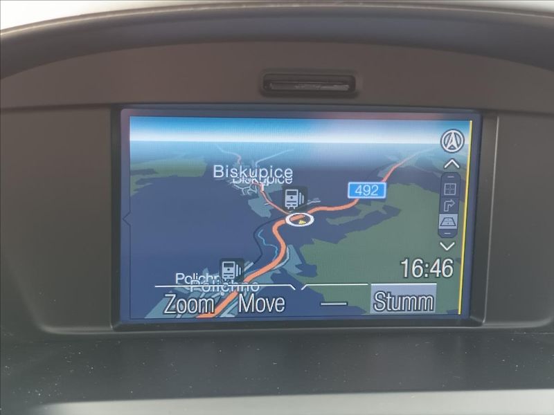 Ford Kuga 2,0 TDCi,120kw,4x4,NAVI,KAMERA - fotka 40 z 50