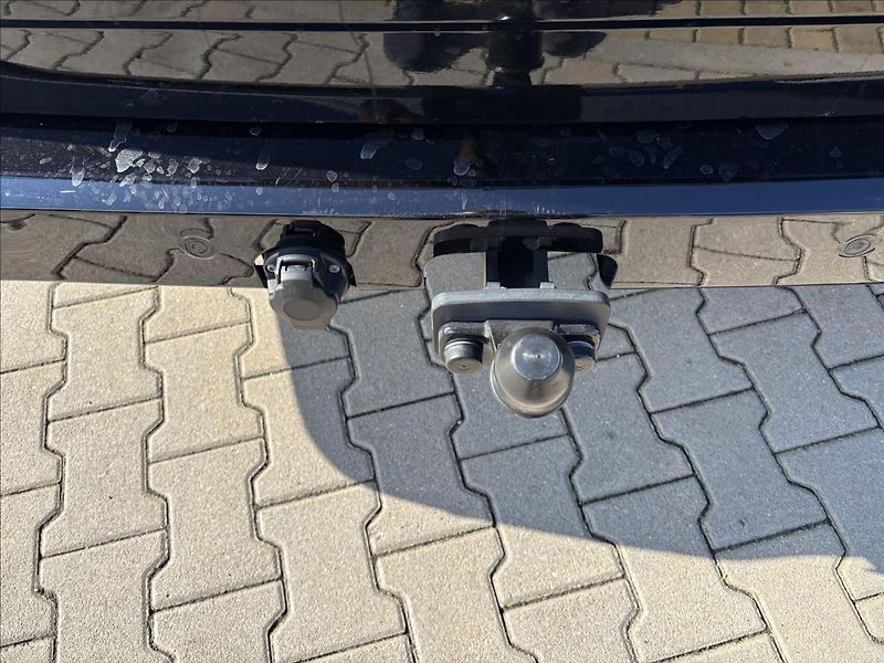 Ford Tourneo Custom 2,0 125kW Titanium X AWD L1 - fotka 13 z 49