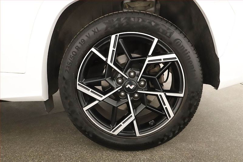 Hyundai Tucson (2025) 1.6 T-GDI, N-LINE, DPH - fotka 12 z 18
