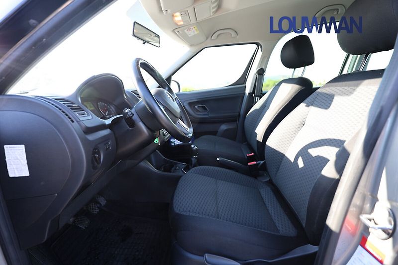 Škoda Roomster TSI AMBIENTE - fotka 9 z 17