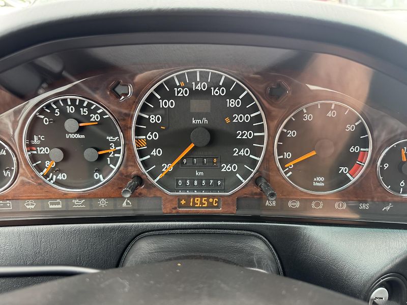 Mercedes-Benz SL (1994) SL500 - CZ - fotka 26 z 29