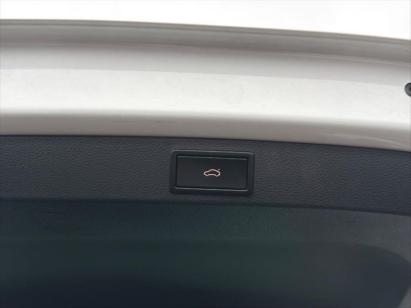 Škoda Karoq 2,0 TDi 110 KW 4X4 ČR WEBASTO - fotka 30 z 44
