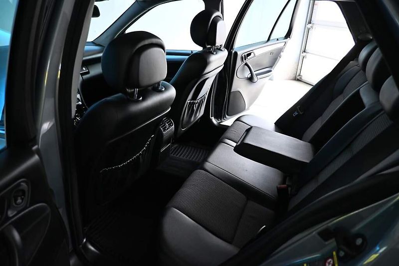 Mercedes-Benz Třídy C (2007) 1.8 200 KOMPRESOR i - fotka 9 z 21