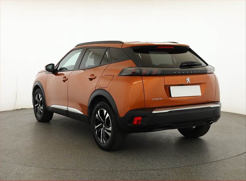 Peugeot 2008 (2020) 1.5 BlueHDi, Automat, ČR,1.maj - fotka 4 z 18