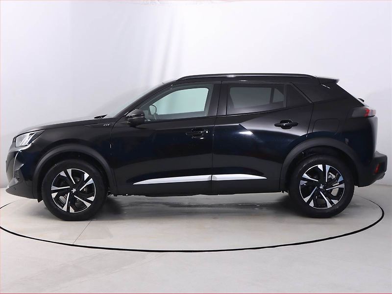 Peugeot 2008 (2023) GT 1.2 PureTech - fotka 3 z 21