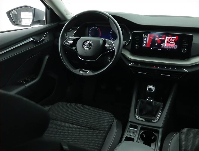 Škoda Octavia (2022) Ambition 2.0 TDI, ČR,1.maj - fotka 7 z 15