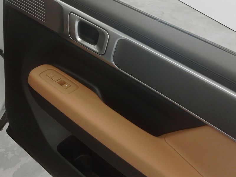 Hyundai Santa Fe (2026) COMFORT 1,6 TGDI PHEV 6AT 4×4 - fotka 12 z 14