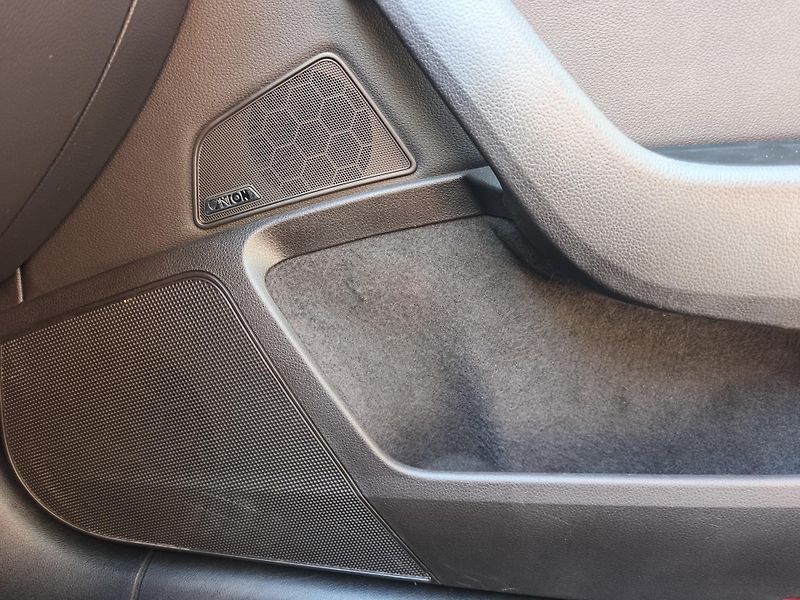 Škoda Superb (2016) 2.0TDI LAURIN a KLEMENT - fotka 15 z 21