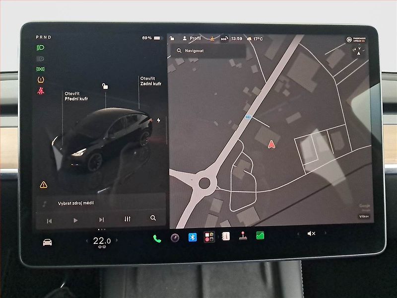 Tesla Model Y (2022) Long Range AWD 79kWh, SoH 91% - fotka 12 z 19