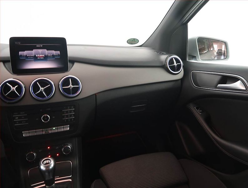 Mercedes-Benz Třídy B (2017) B 200 CDI, Serv.kniha - fotka 8 z 19
