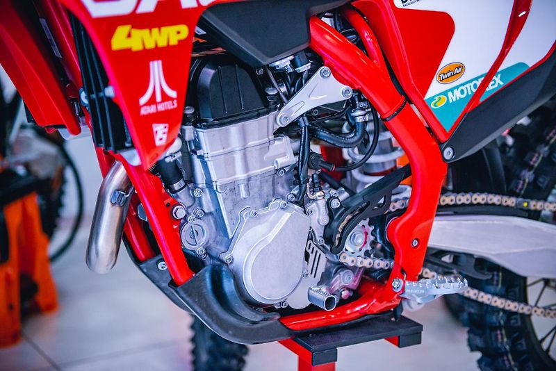 GASGAS MC 450F Factory Racing  - fotka 15 z 55