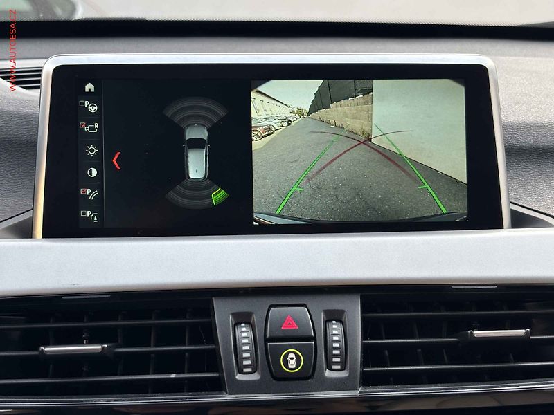 BMW X1 (2018) 1.5d SDrive16d, Navi, kamera - fotka 18 z 19