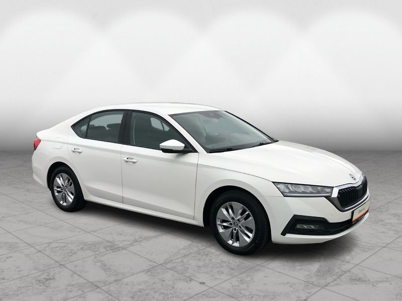 Škoda Octavia 2,0TDi 85kW AMBITION PLUS - fotka 6 z 28