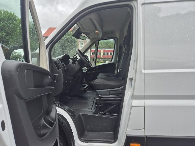 Opel Movano L4H3 ELEKTRO 205kw 110Kwh - fotka 11 z 41