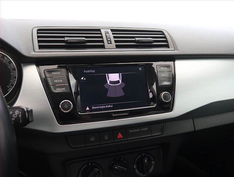 Škoda Fabia (2018) Ambition 1.0, Serv.kniha - fotka 15 z 19