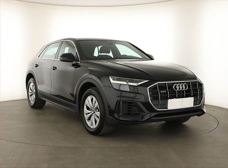 Audi Q8 (2023) 55 TFSI - fotografie inzerátu