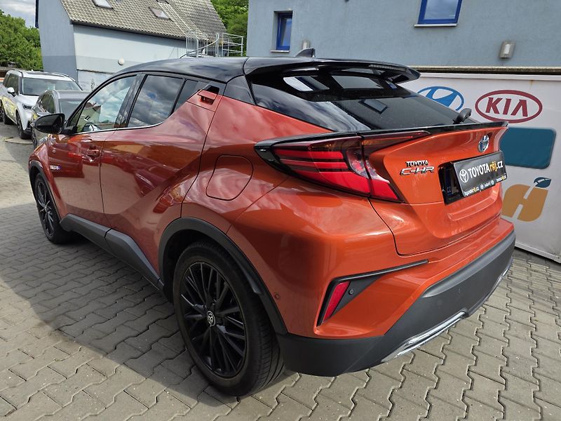 Toyota C-HR 2.0-EXLUSIVE-HYBRID-ZÁRUKA+ - fotka 7 z 15
