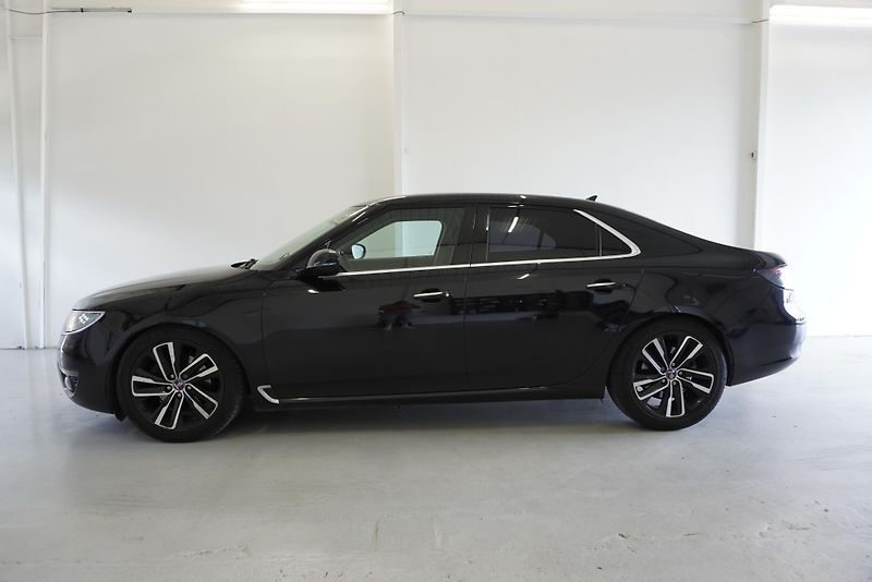 Saab 9-5 1.9 TID4 140kW - fotka 9 z 27