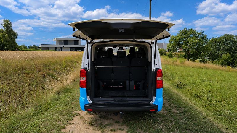 Toyota ProAce (2022) ČR L2 Automat 8 pax Webasto - fotka 20 z 28