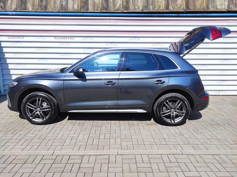 Audi Q5 2,0TDi 40 150kW,4x4,S-Line, ČR - fotka 52 z 64