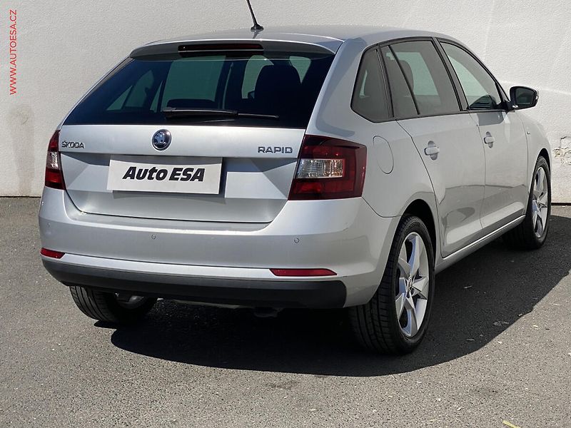 Škoda Rapid (2019) 1.0 TSi, Clever, xenon - fotka 4 z 18