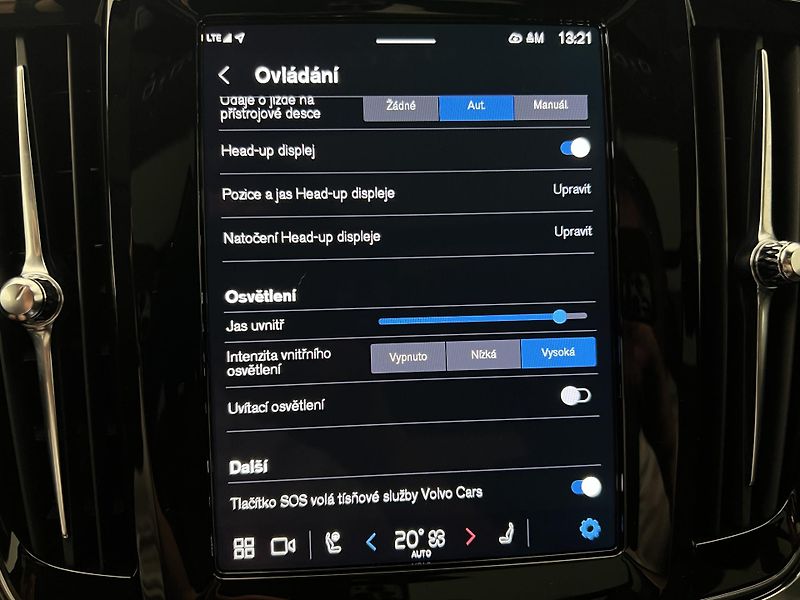 Volvo V90 CC B5 AWD ULTIMATE BRIGHT AUT - fotka 44 z 48