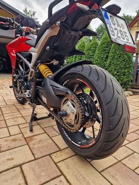 Ducati Hyperstrada 821 (2014) - fotka 12 z 17