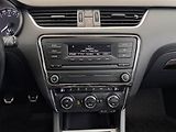 Škoda Octavia (2013) Ambition 1.6 TDI, Tempomat - náhled 12