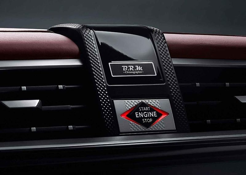 Vlajková loď francouzského automobilového průmyslu se dobře vyjímá v každém prostředí