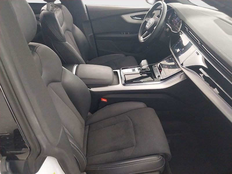 Audi Q8 (2023) 50 TDI - fotka 9 z 19