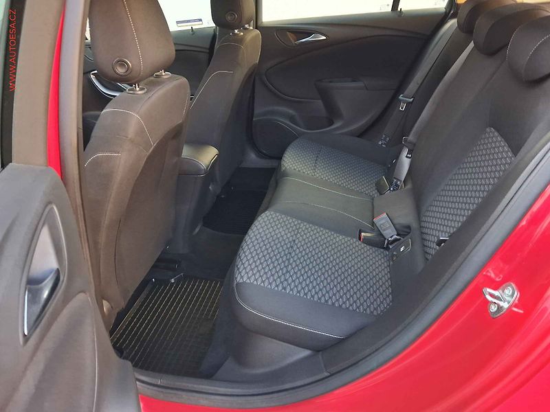 Opel Astra (2016) 1.4i, 1.maj,ČR, AC, ČR - fotka 10 z 16