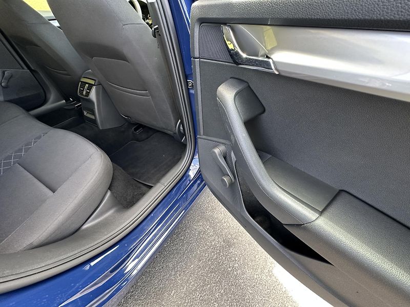 Škoda Octavia (2018) KOMBI 1.6TDI/85kW * 1.Maj * TZ - fotka 23 z 33