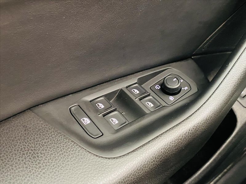 Volkswagen Arteon 2,0 TDI DSG 110 kW Elegance - fotka 12 z 26