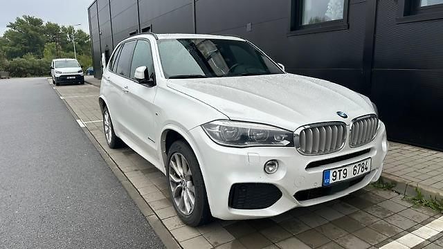 BMW X5 (2016) BMW X5 XDRIVE 40 D M packet  - fotka 1 z 10
