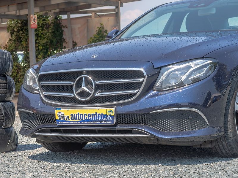 Mercedes-Benz Třídy E (2018) ČR 220CDI 143KW 4x4 – 2x PNEU - fotka 9 z 52