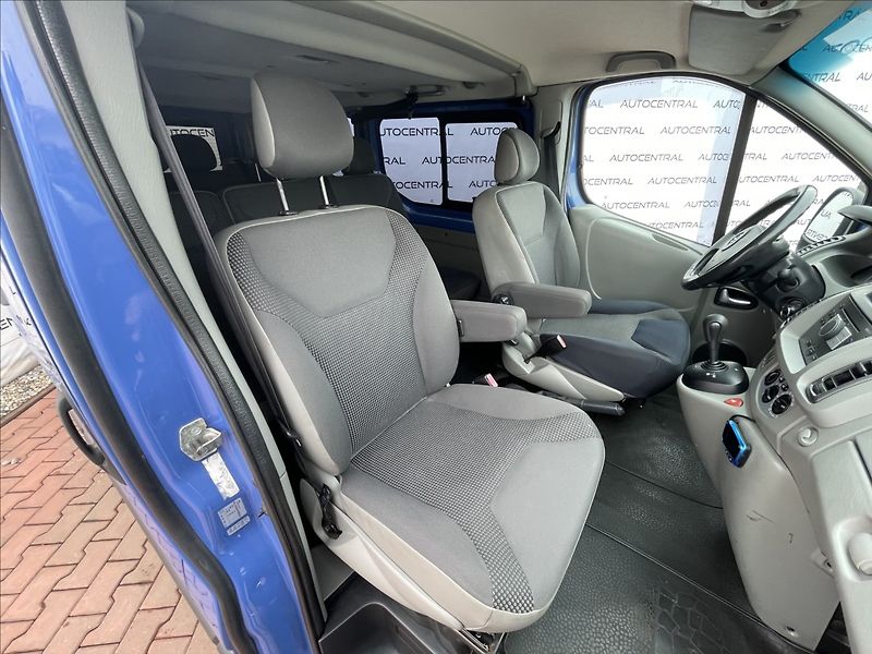 Opel Vivaro 2,5 D,107kW,8míst,po servisu,L - fotka 18 z 23