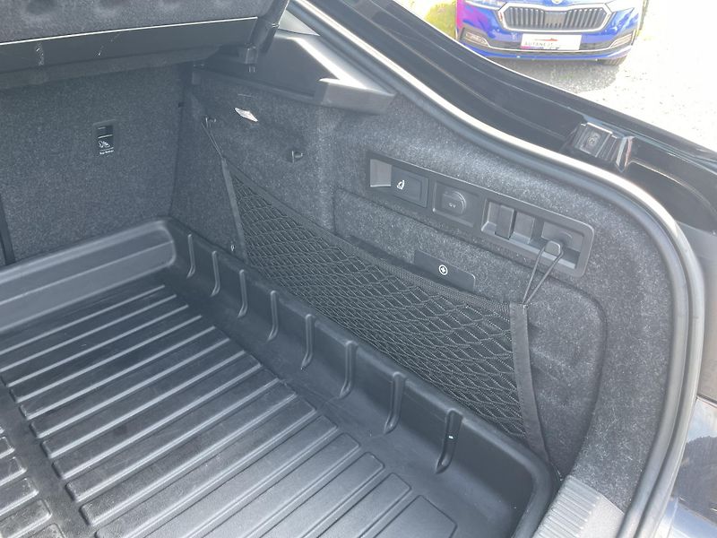 Škoda Superb 2.0 TSi Dsg 4x4 STYLE-DPH-ČR ! - fotka 27 z 54