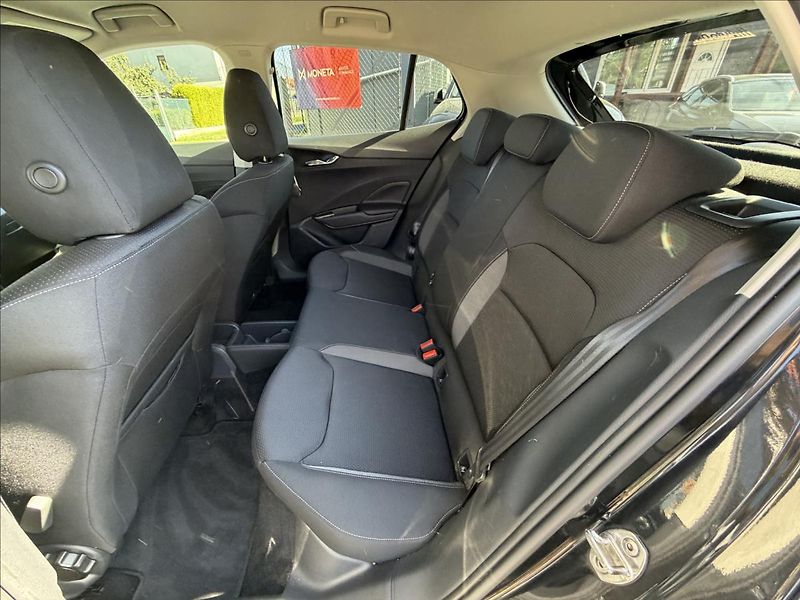 Škoda Fabia 1,0 TSi DPH 60t km  Matrix LED - fotka 35 z 50