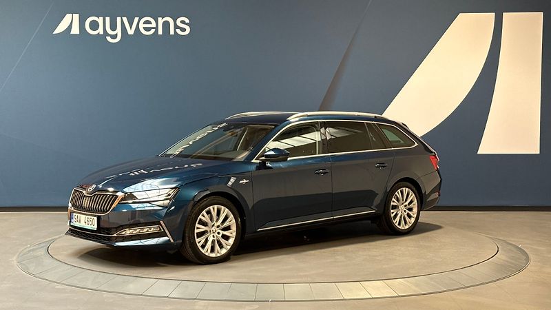 Škoda Superb 2.0 TDI 110kW L&K Combi DSG - fotka 4 z 15