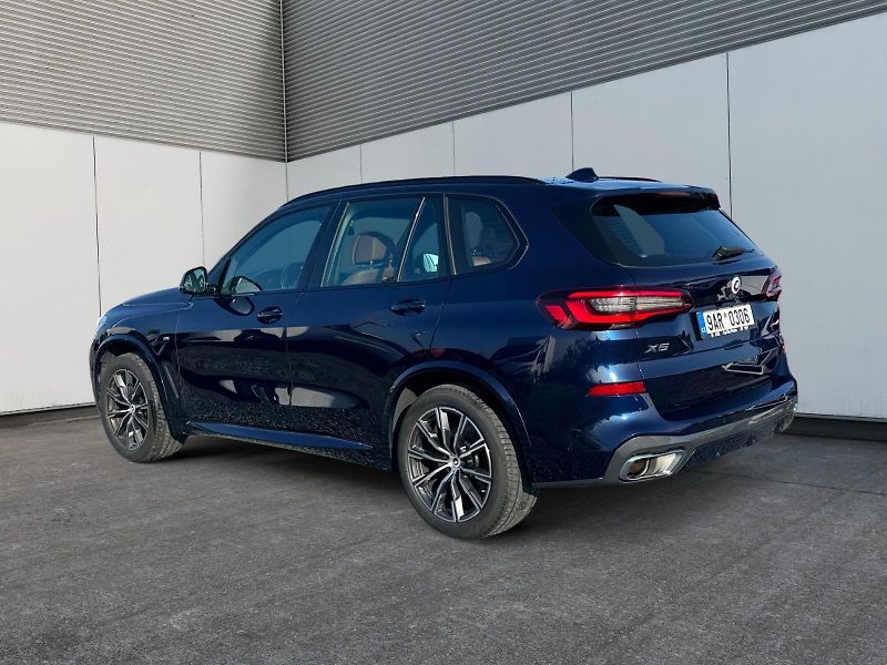 BMW X5 (2023) xDRIVE 40i 245kW 4x4 CZ DPH - fotka 4 z 11